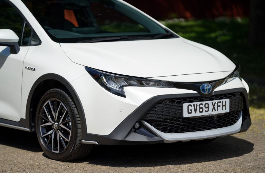 Детали экстерьера Toyota Corolla Trek Hybrid 2020 года  (UK) (фото 34 из 40)